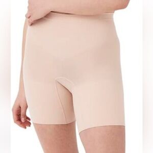 Spanx body shaper shorts size L